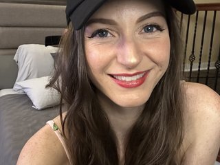 lucy_aura Webcam Preview
