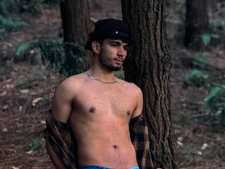 LucasTompson Webcam Preview