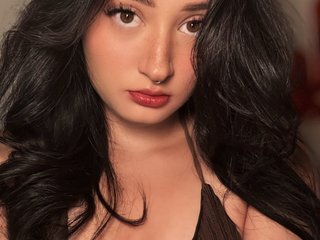 MaddyMartinez Webcam Preview