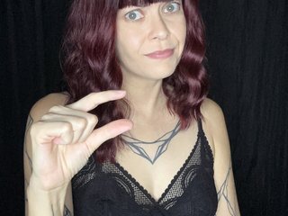 MerlotMistress Webcam Preview
