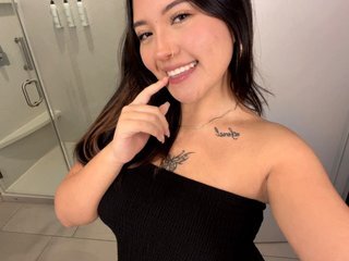 CharlottePrice19 Webcam Preview