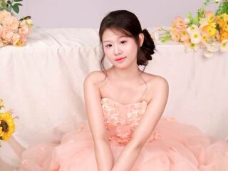 EmilyQing Webcam Preview