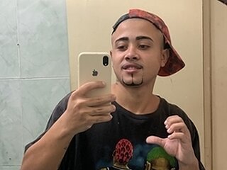 N Castro 21 Webcam Preview