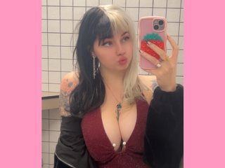 Angelina_Glass Webcam Preview