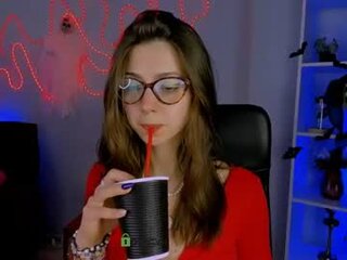 kitniss_dreamy Webcam Preview