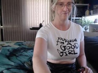 total_aussie_milfs Webcam Preview