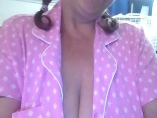 LucyLovelight55 Webcam Preview