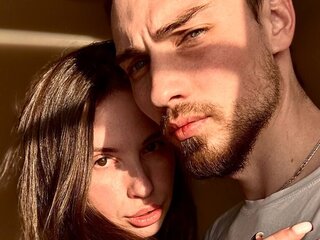 LizaandKevin Webcam Preview