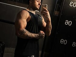Body Men 20 Webcam Preview