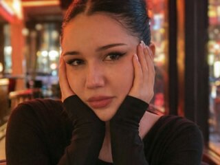 LiluLynn Webcam Preview